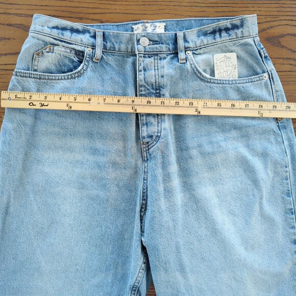 We The Free Women's Comfortable CRVY buttonfly high rise Jeans raw hem size 32 - Picture 13 of 16